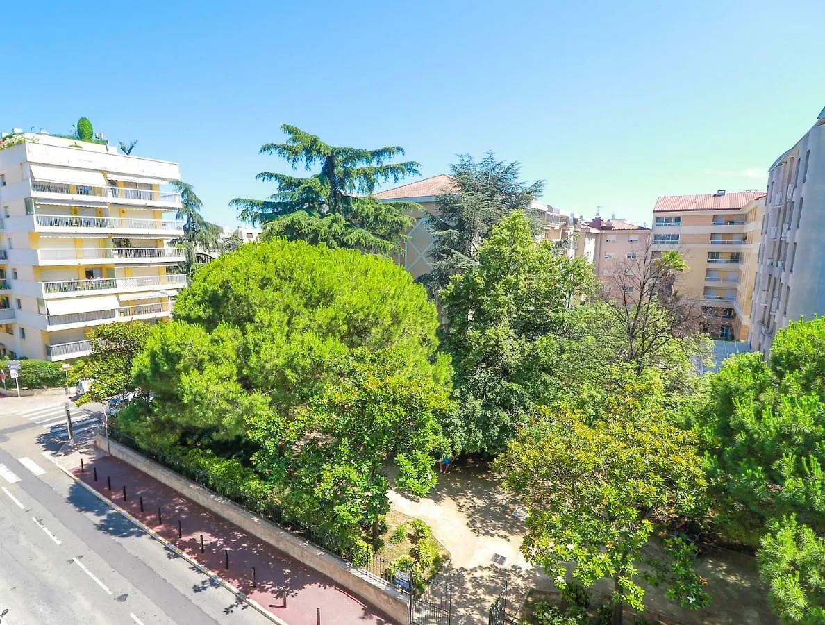 Central Park Apartment Cannes 0*,  France